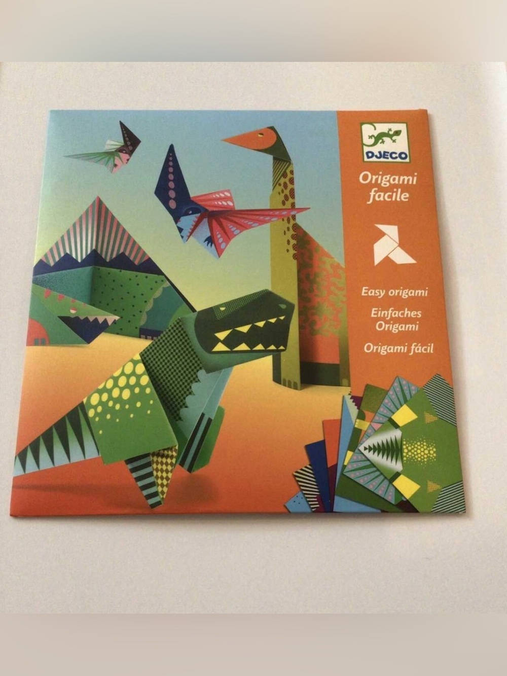 Djeco Kids Origami Set - Green Patterned Paper